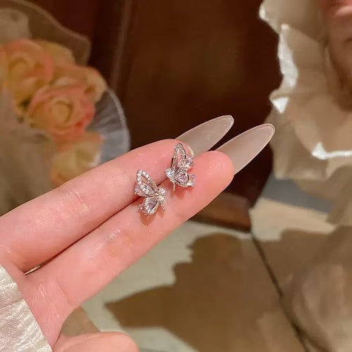 Fashionable 925 Sterling Silver Needle-Style Earrings with Gold Plating